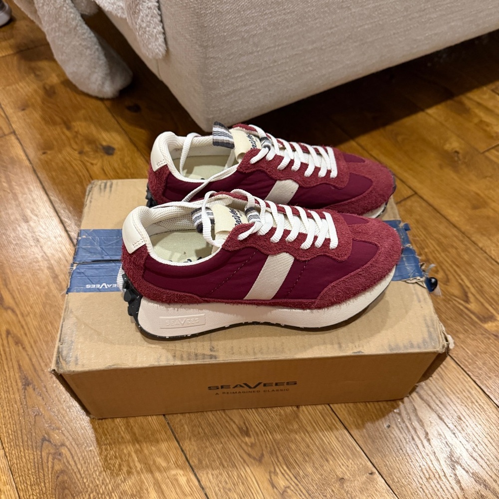 SeaVees Acorn Trainer - Burgundy sneakers - Picture 2 of 4